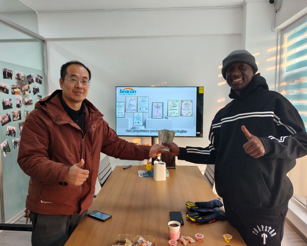 697c5b3f9a0af.jpg injector test bench (2).jpg