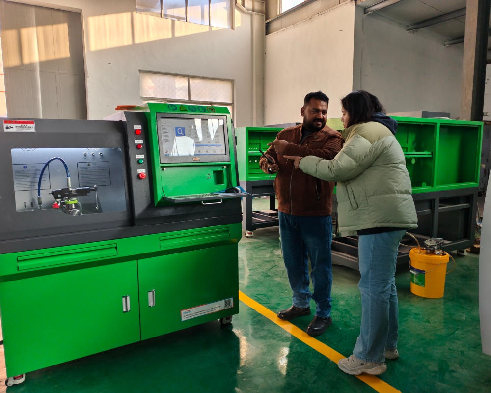 697c5efe32601.jpg injector test bench (1).jpg